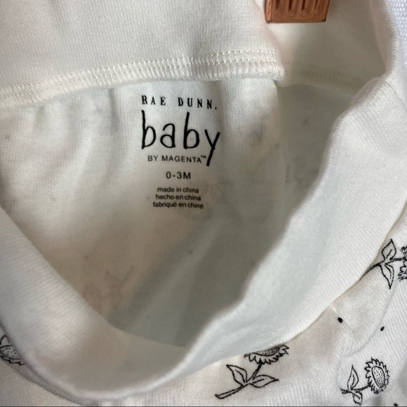 Rae Dunn Baby By Magenta Flower Pants 0-3 Months - Picture 2 of 3